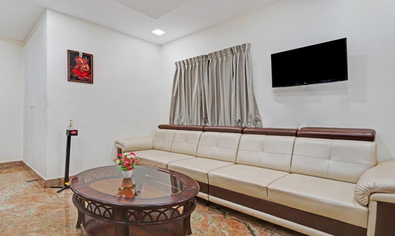 J C Comforts Hotel บังกาลอร์ ภายนอก รูปภาพ