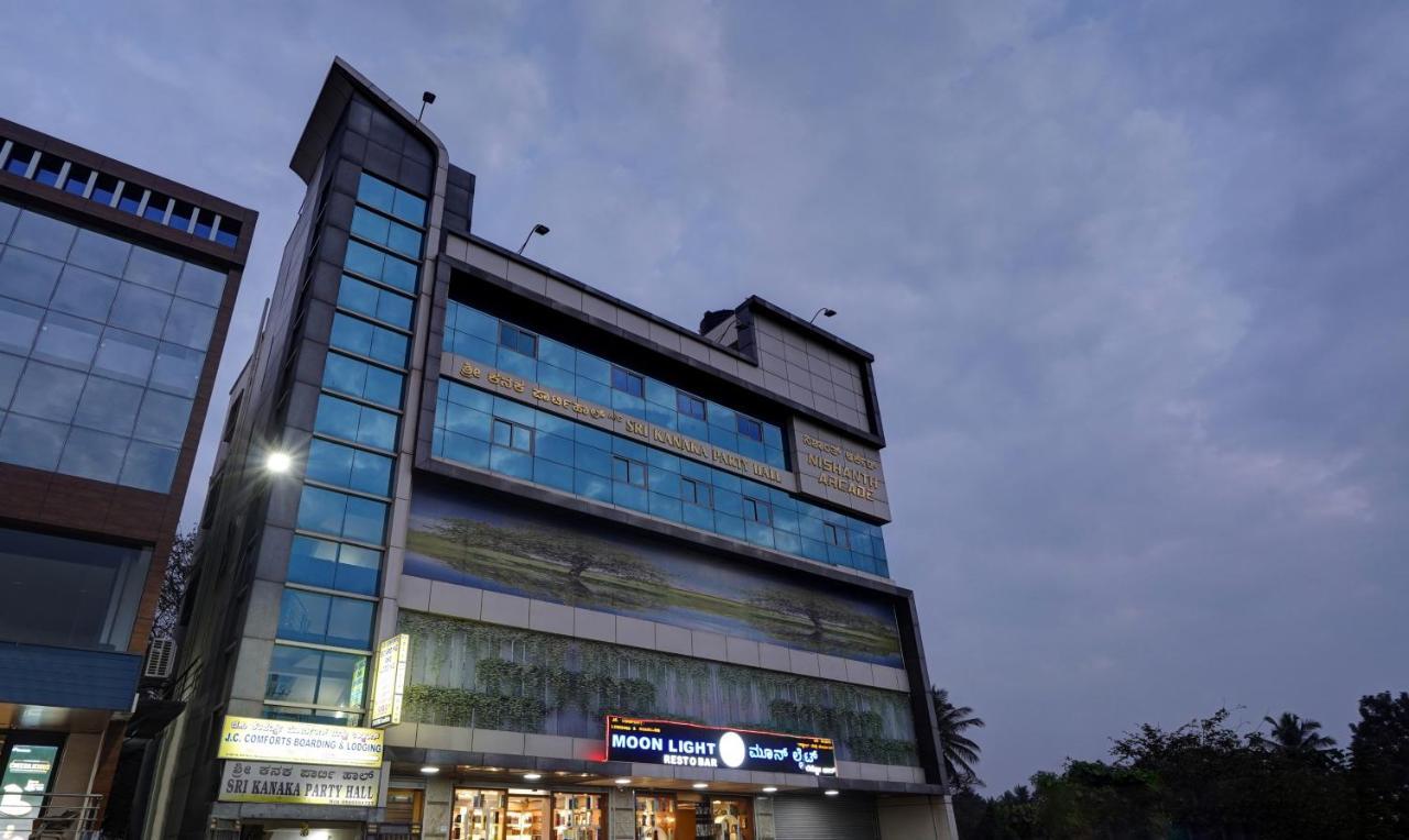 J C Comforts Hotel บังกาลอร์ ภายนอก รูปภาพ